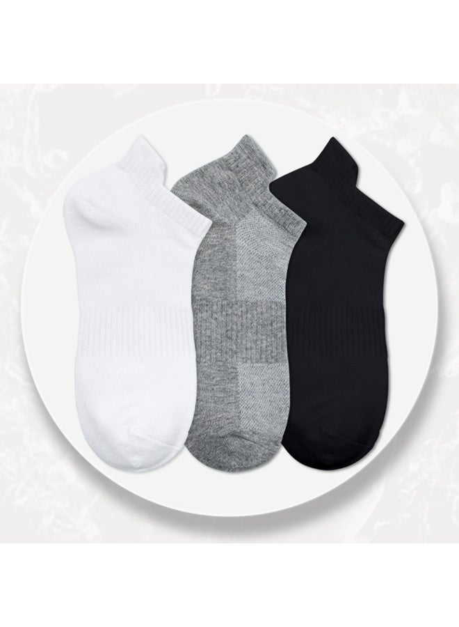 6 أزواج من الجوارب الرياضية قصيرة الساق، بمقاسات أمريكية من 8.5 إلى 10 (مقاس كبير)، مع توفر زوجين باللون الأسود، وزوجين باللون الأبيض، وزوجين باللون الرمادي للاستبدال. - Image 4